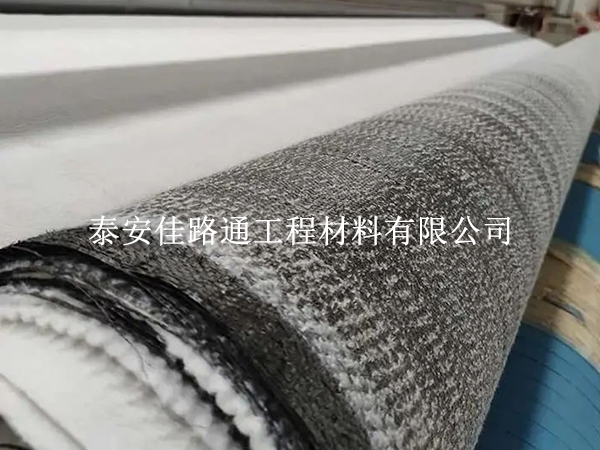 膨潤(rùn)土防水毯施工細(xì)節(jié)技巧：精準(zhǔn)鋪設(shè)，滴水不漏的藝術(shù)