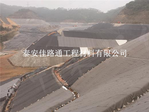 垃圾填埋場(chǎng)防滲膜鋪設(shè)不滲漏！7 個(gè)關(guān)鍵技巧筑牢環(huán)保防線